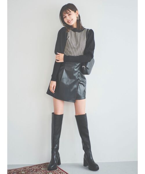 d.i.a　ダイヤ　スカート風ショートパンツ　金ボタン　黒　S 選ぶなら 美品 d.i.a ダイヤ スカート風ショートパンツ 金ボタン