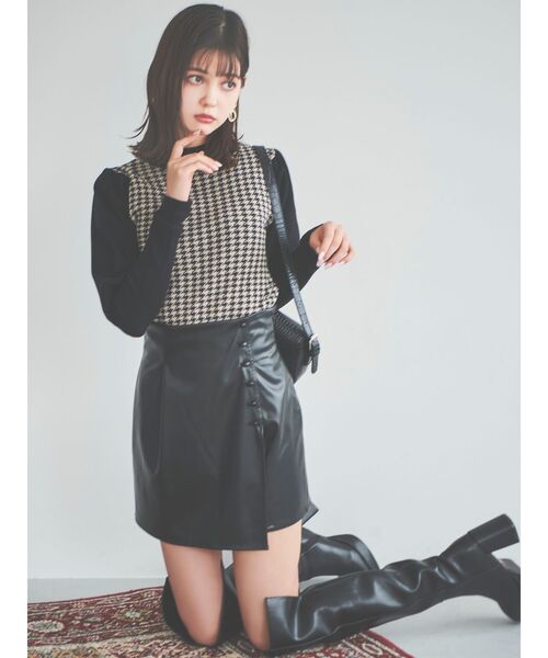 dazzlin（ダズリン）の「プチボタンショートスカパン（スカート・レディース・ブラック/ネイビー・SMALL/MEDIUM）」の6枚目の写真