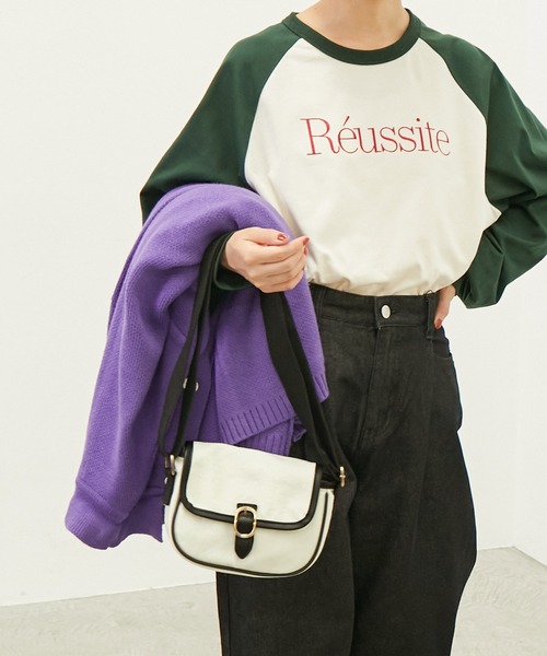 forksy.(フォルクシー)の「【forksy.】キャンバスパイピングミニショルダーバッグ(ショルダーバッグ・レディース・ブラック/ベージュ/アイボリー・FREE)」の2枚目の写真