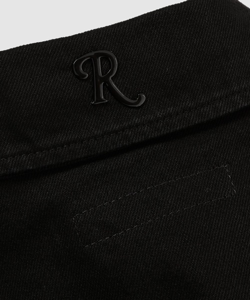 RAF SIMONS(ラフシモンズ)の「Oversized denim shirt with R pin in back(シャツ/ブラウス・レディース・ブラック・XS/S)」の3枚目の写真