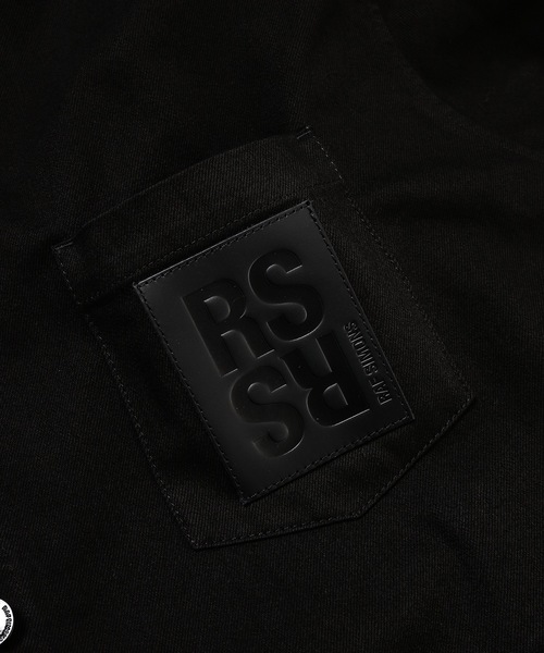 RAF SIMONS(ラフシモンズ)の「Oversized denim shirt with R pin in back(シャツ/ブラウス・レディース・ブラック・XS/S)」の4枚目の写真