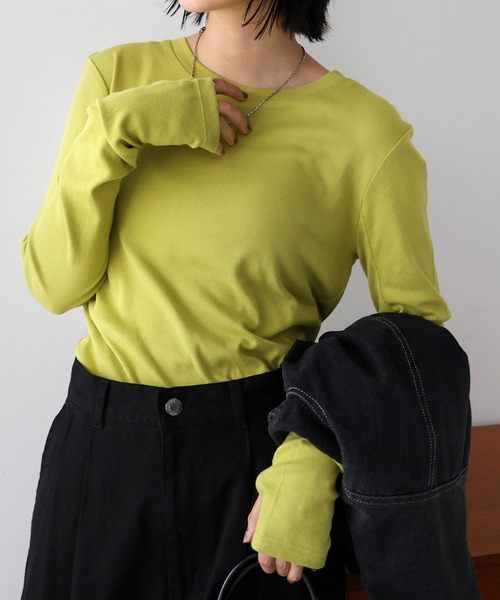 andme(アンドミー)の「吸湿発熱/抗菌防臭ジンジャーフライス指穴クルーネック長袖トップス(Tシャツ/カットソー・レディース・ブラック/オフホワイト/チャコールグレー/ベージュ系その他/ピンク/オレンジ/ライトパープル/ライム/ブルー/アイボリー・M)」の6枚目の写真