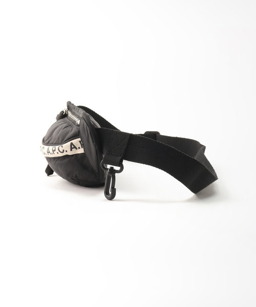 A.P.C.（アーペーセー）の「【A.P.C. / アー ペー セー】 BANANE REPEAT MINI（クラッチバッグ・メンズ・ブラック・FREE）」の10枚目の写真