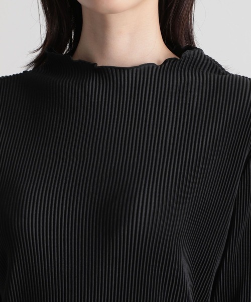 Andemiu（アンデミュウ）の「【WEB限定】プリーツカットソー173102（Tシャツ/カットソー・レディース・ライトグレー/ブラック/カーキ/アイボリー/チャコール・FREE）」の9枚目の写真