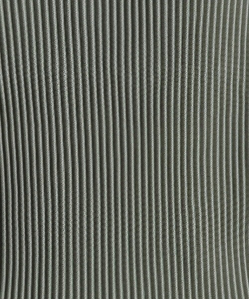 Andemiu（アンデミュウ）の「【WEB限定】プリーツカットソー173102（Tシャツ/カットソー・レディース・ライトグレー/ブラック/カーキ/アイボリー/チャコール・FREE）」の21枚目の写真