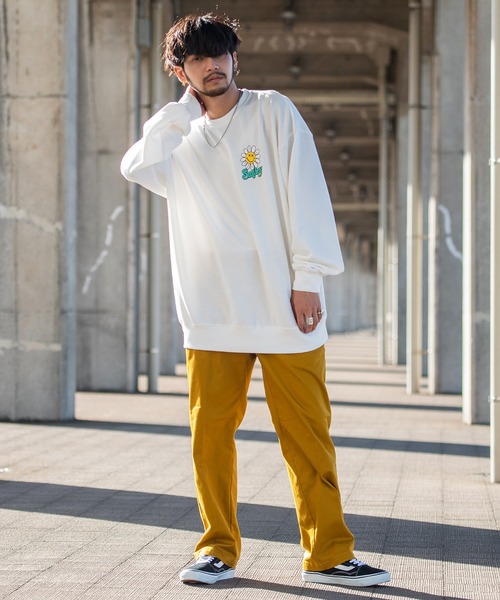 『SMILEY FACE/スマイリーフェイス』フラワースマイリープリント裏毛トレーナー（スウェット）｜SMILEY FACE（スマイリーフェイス）