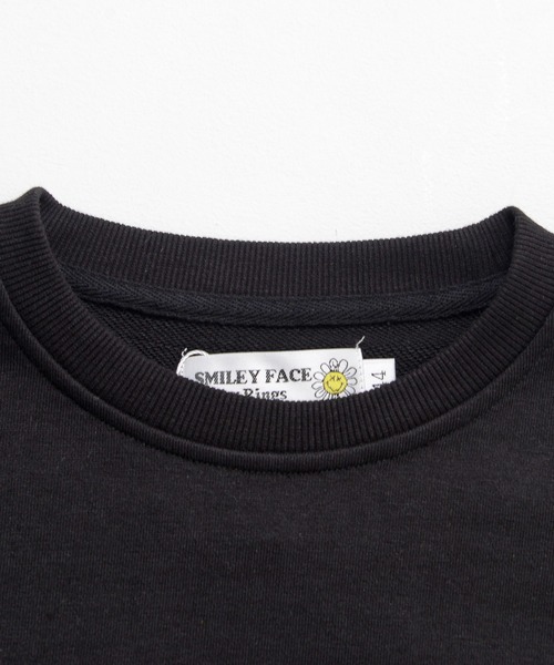 『SMILEY FACE/スマイリーフェイス』フラワースマイリープリント裏毛トレーナー（スウェット）｜SMILEY FACE（スマイリーフェイス）