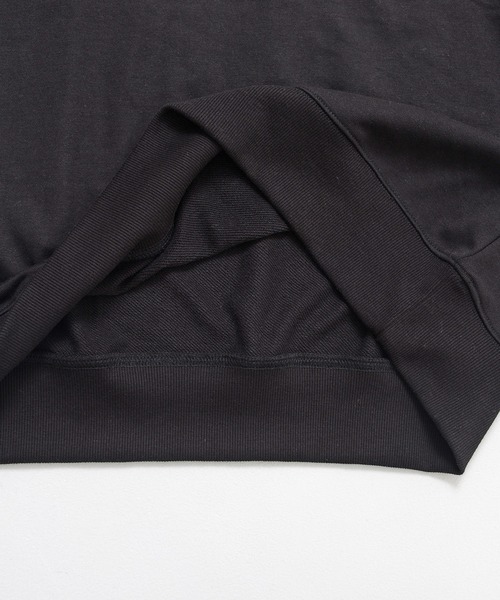 『SMILEY FACE/スマイリーフェイス』フラワースマイリープリント裏毛トレーナー（スウェット）｜SMILEY FACE（スマイリーフェイス）