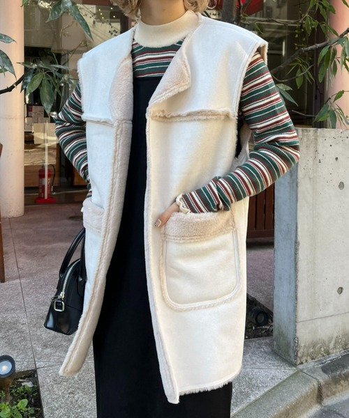 CIAOPANIC（チャオパニック）の「リバーシブルフェイクムートン