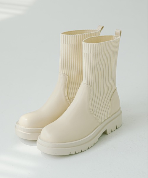 OLIVE des OLIVE（オリーブデオリーブ）の「タンク底リブニットショートブーツ（ブーツ・レディース・ブラック/アイボリー・LARGE/MEDIUM）」の12枚目の写真