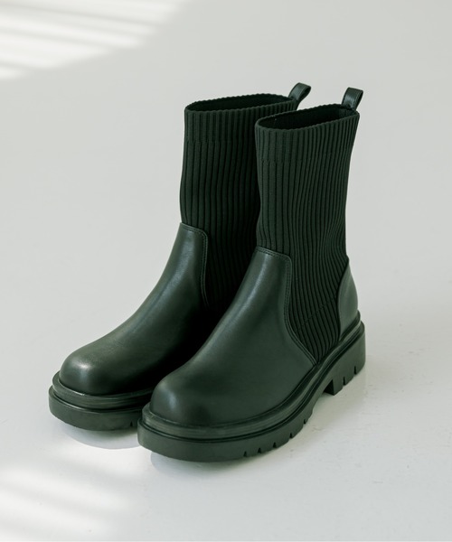 OLIVE des OLIVE（オリーブデオリーブ）の「タンク底リブニットショートブーツ（ブーツ・レディース・ブラック/アイボリー・LARGE/MEDIUM）」の15枚目の写真