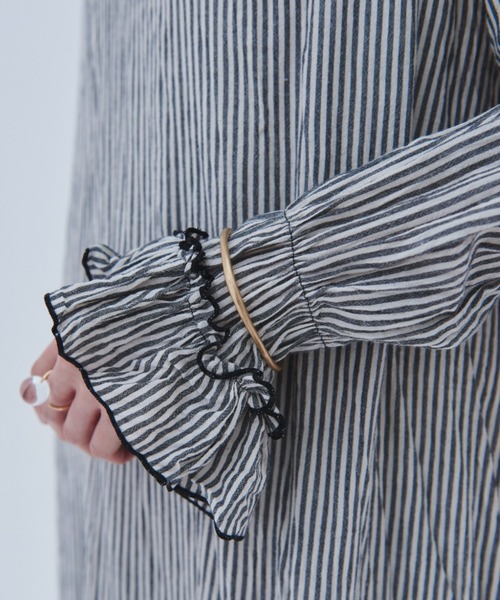 Libra Cue（リブラ キュー）の「ニュアンスブレスレット（ブレスレット・レディース・シルバー/ゴールド・FREE）」の4枚目の写真