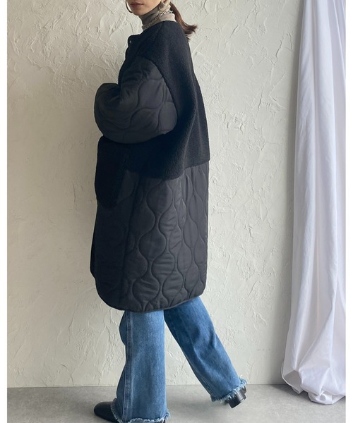 She's Closet（シーズクローゼット）の「中綿ミドル丈ノーカラー切り替えボアキルティングコート（ノーカラーコート・レディース・カーキ/アイボリー/ブラック/ベージュ/グレイッシュベージュ・FREE）」の11枚目の写真