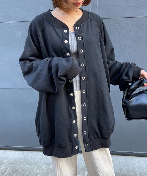 MAISON BREEZE(メゾンブリーズ)の「【MAISON BREEZE】コクーン2WAYビッグリングスナップカーディガン SCCH251(カーディガン/ボレロ・レディース・オレンジ/グレー/ブラック・FREE)」の1枚目の写真
