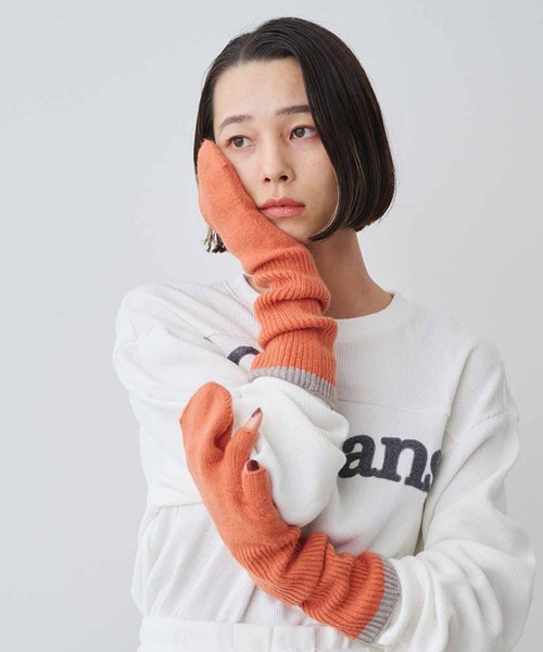 MEDE19F(メデジュウキュウ)の「MEDE19F バイカラーロング手袋(手袋・レディース・オレンジ/ネイビー/グリーン・ONE SIZE)」の3枚目の写真