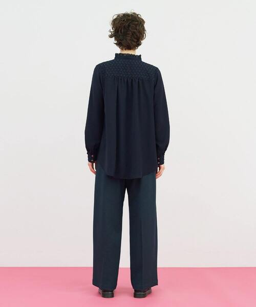 FRAPBOIS（フラボア）の「アロウブラウス（シャツ/ブラウス・レディース・オフホワイト/ネイビー・1）」の12枚目の写真