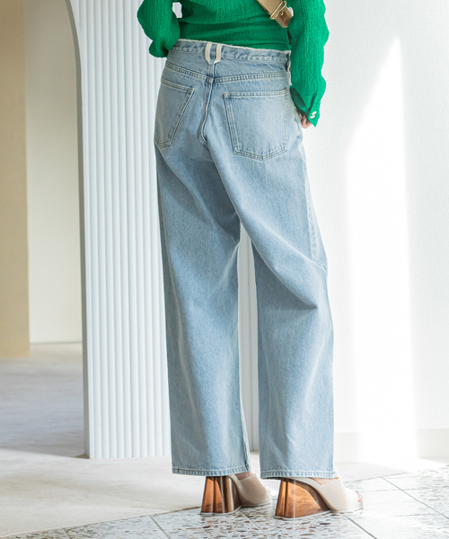 U by SPICK&SPAN（ユーバイスピックアンドスパン）の「ADELE（デニムパンツ・レディース・コバルトブルー/ブラック・24/25/26/27）」の20枚目の写真