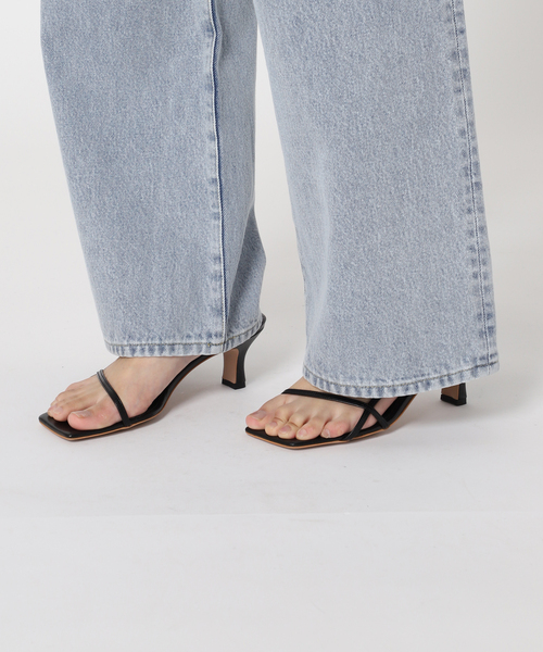 U by SPICK&SPAN（ユーバイスピックアンドスパン）の「ADELE（デニムパンツ・レディース・コバルトブルー/ブラック・24/25/26/27）」の9枚目の写真