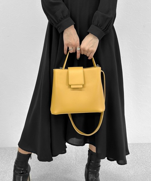 LVEU.（ラブユ.）の「【ZOZOTOWN限定】2way square one handle shoulder bag / 2wayスクエアワンハンドルショルダーバッグ（ショルダーバッグ・レディース・グレー/カーキ/ブラック/マスタード・FREE）」の13枚目の写真