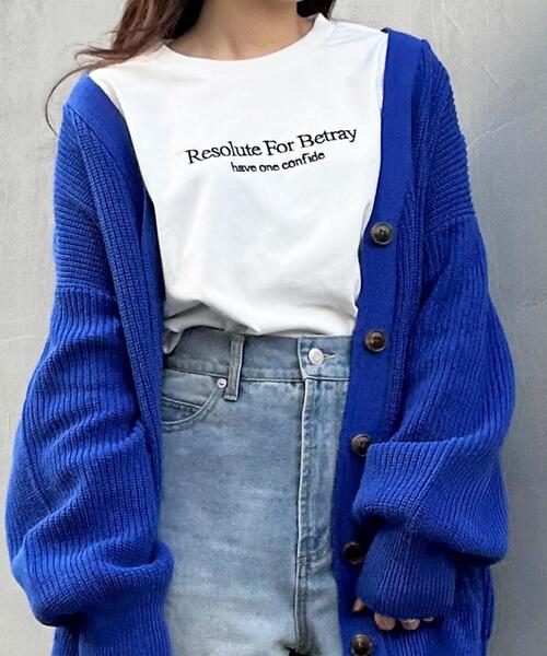 INGNI(イング)の「シンプル刺しゅうロゴロングTシャツ(Tシャツ/カットソー・レディース・ブラック×ホワイト/ホワイト×ブラック/ホワイト×ブルー・M)」の1枚目の写真
