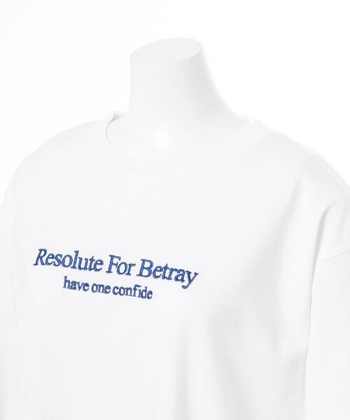 INGNI(イング)の「シンプル刺しゅうロゴロングTシャツ(Tシャツ/カットソー・レディース・ブラック×ホワイト/ホワイト×ブラック/ホワイト×ブルー・M)」の10枚目の写真