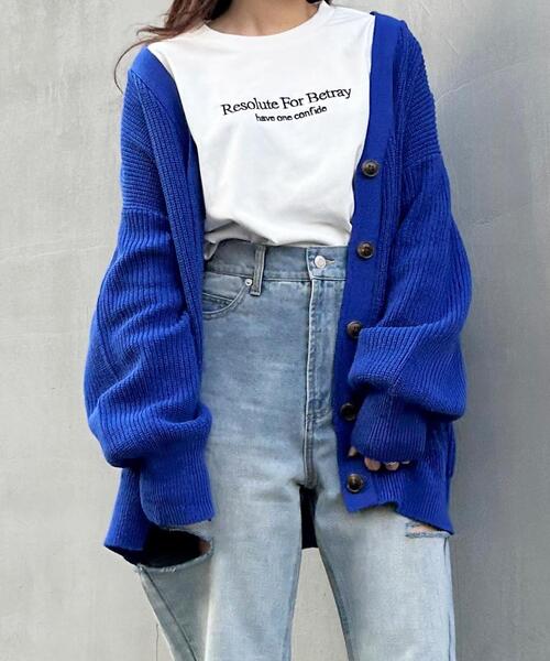 INGNI(イング)の「シンプル刺しゅうロゴロングTシャツ(Tシャツ/カットソー・レディース・ブラック×ホワイト/ホワイト×ブラック/ホワイト×ブルー・M)」の4枚目の写真