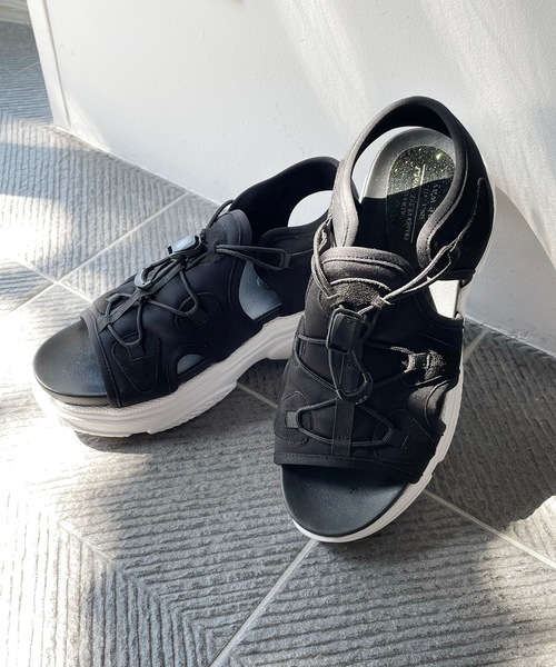 one wayザッカ(ワンウェイザッカ)の「エアーソールスポーツサンダル(サンダル・レディース・ホワイト/ブラック/ブラック系その他・SMALL/MEDIUM/LARGE)」の14枚目の写真