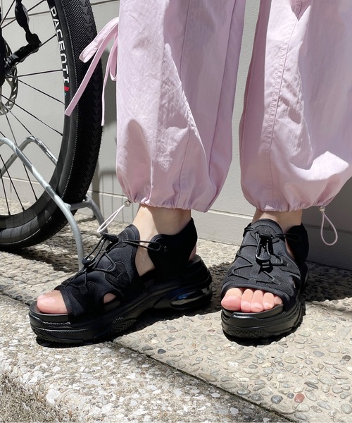 one wayザッカ(ワンウェイザッカ)の「エアーソールスポーツサンダル(サンダル・レディース・ホワイト/ブラック/ブラック系その他・SMALL/MEDIUM/LARGE)」の20枚目の写真