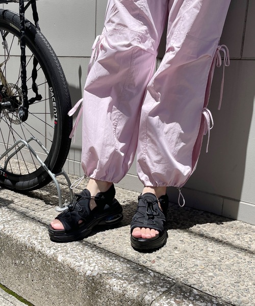 one wayザッカ(ワンウェイザッカ)の「エアーソールスポーツサンダル(サンダル・レディース・ホワイト/ブラック/ブラック系その他・SMALL/MEDIUM/LARGE)」の21枚目の写真