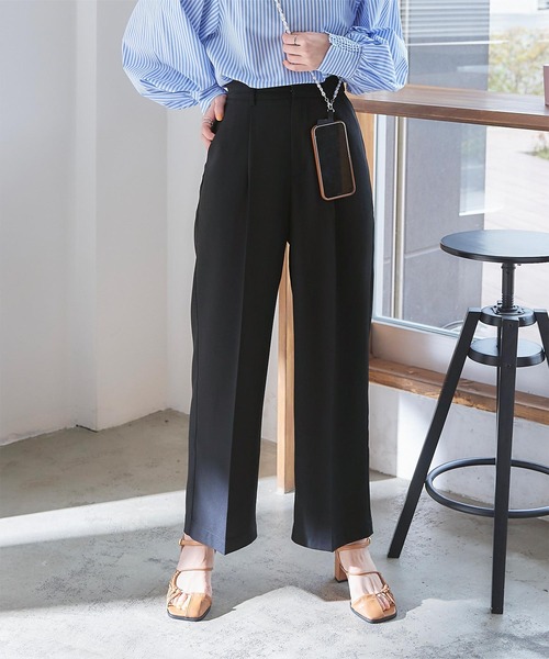 titivate（ティティベイト）の「センタープレスツイルセミワイドパンツ（その他パンツ・レディース・オレンジ/ブラック/アイボリー/ライトグリーン/ブルー・S/M/L）」の3枚目の写真
