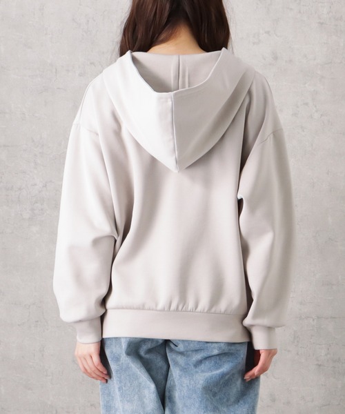 NAVY(ネイビー)の「ポンチ素材 ジップアップパーカー(パーカー・レディース・グレー/ブラック/サックスブルー/ベージュ/ブラウン・M/L)」の13枚目の写真