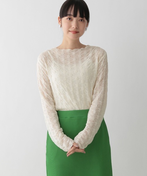 LOWRYS FARM(ローリーズファーム)の「シアーフラワージャガードロングスリーブ 191365(Tシャツ/カットソー・レディース・ブラック/グリーン/アイボリー・FREE)」の2枚目の写真