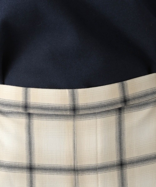 LEPSIM(レプシィム)の「チェック柄ピンタックパンツ(スラックス・レディース・グレー/ベージュ系その他・X-SMALL/MEDIUM/LL/LARGE/SMALL)」の18枚目の写真
