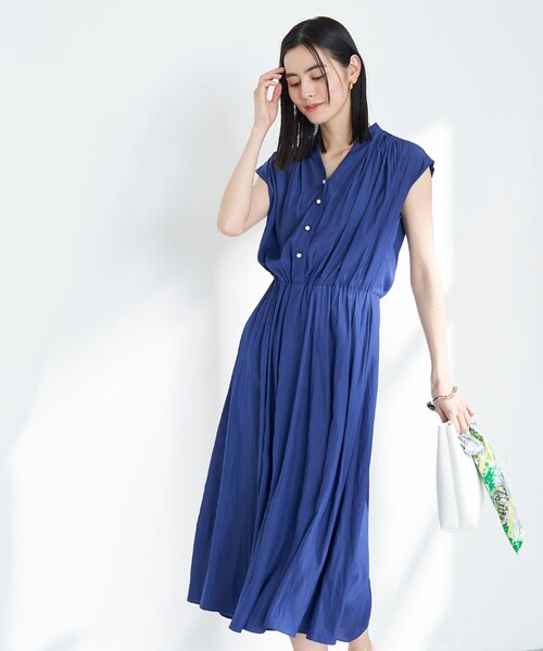 NOLLEY’S(ノーリーズ)の「◇【WEB限定】ECO割繊パール釦ワンピース(ワンピース・レディース・ロイヤルブルー/ピンク/ネイビー・38/36)」の6枚目の写真