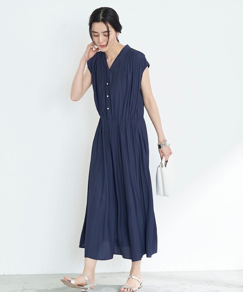 NOLLEY’S(ノーリーズ)の「◇【WEB限定】ECO割繊パール釦ワンピース(ワンピース・レディース・ロイヤルブルー/ピンク/ネイビー・38/36)」の18枚目の写真