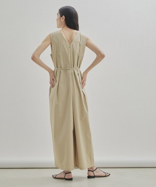 SALON adam et rope'（サロン アダム エ ロペ）の「【ZOZOTOWN限定】タックオールインワン（つなぎ/オールインワン・レディース・ブラック/カーキブラウン/ライトグリーン・S/M/ML）」の15枚目の写真