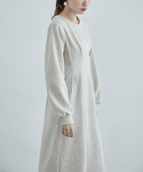 etoll.（エトル）の「ウエストタックスウェットワンピース（ワンピース・レディース・ブラック/オートミール・FREE）」の5枚目の写真