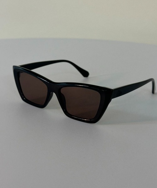 Vipoa（ヴィポア）の「フォックス型サングラス（サングラス・レディース・レオパード/ブラック/ブラウン/ホワイト・FREE）」の4枚目の写真