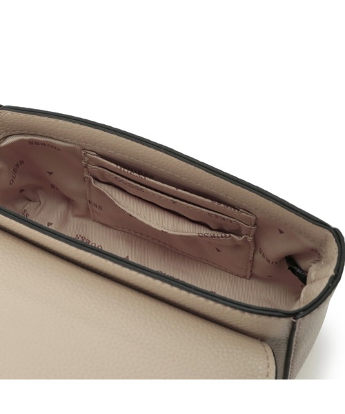 Guess（ゲス）の「DIDI Mini Crossbody Flap（ショルダーバッグ・レディース・ピンク/ブラック/カーキ・ONE SIZE）」の14枚目の写真