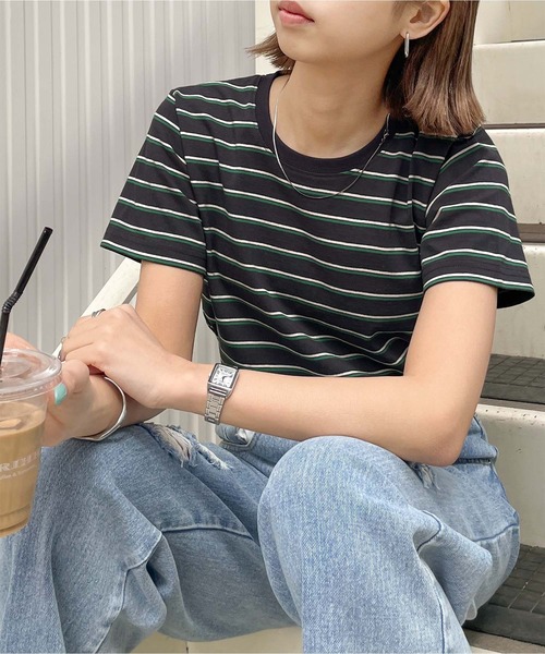 Chillfar(チルファー)の「コンパクトTシャツ/無地/細ボーダー(Tシャツ/カットソー・レディース・ブラック/ホワイト系/ネイビー系/クリーム/レモンイエロー/ホワイト/ベージュ系/ピンク/グリーン/チャコール/オートミール/ネイビー・FREE)」の19枚目の写真