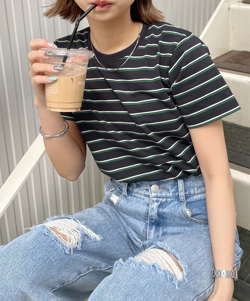 Chillfar(チルファー)の「コンパクトTシャツ/無地/細ボーダー(Tシャツ/カットソー・レディース・ブラック/ホワイト系/ネイビー系/クリーム/レモンイエロー/ホワイト/ベージュ系/ピンク/グリーン/チャコール/オートミール/ネイビー・FREE)」の20枚目の写真