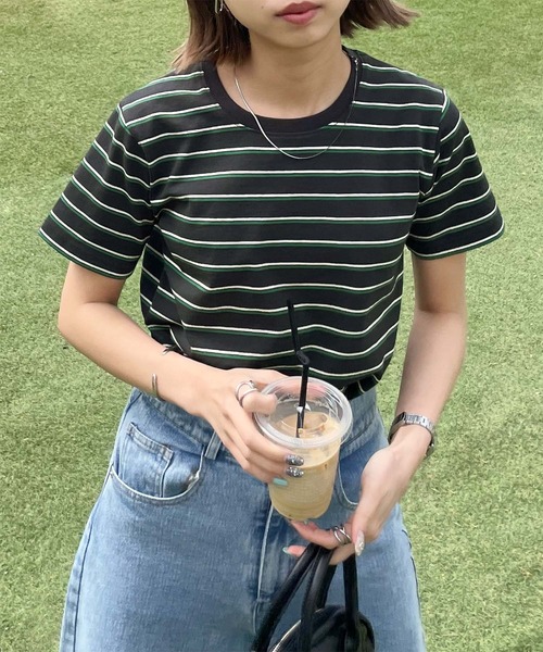 Chillfar(チルファー)の「コンパクトTシャツ/無地/細ボーダー(Tシャツ/カットソー・レディース・ブラック/ホワイト系/ネイビー系/クリーム/レモンイエロー/ホワイト/ベージュ系/ピンク/グリーン/チャコール/オートミール/ネイビー・FREE)」の14枚目の写真