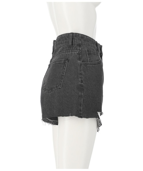ANAP(アナップ)の「カットオフデニムショートパンツ(デニムパンツ・レディース・ライトブルー/スミクロ・M/S)」の19枚目の写真