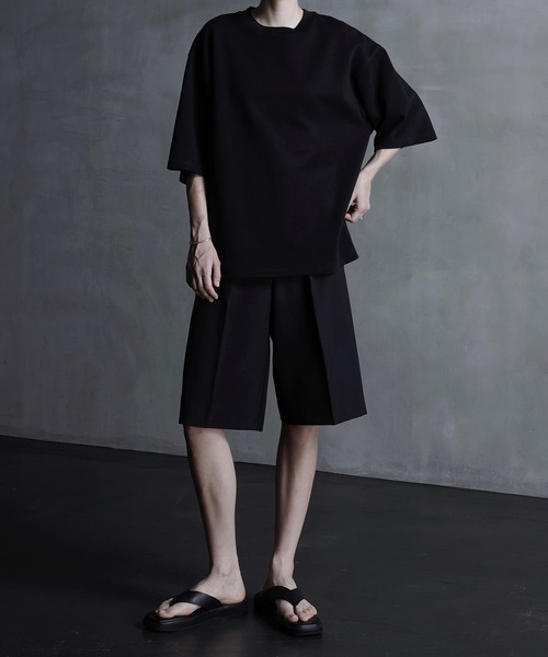 CALLNE（カルネ）の「【CALLNE】2Tuck Wide Straight Half Slacks/2タックワイド ストレートハーフスラックス（その他パンツ・メンズ・ブラック・M/L）」の2枚目の写真