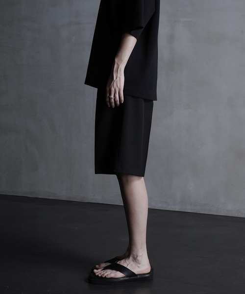 CALLNE（カルネ）の「【CALLNE】2Tuck Wide Straight Half Slacks/2タックワイド ストレートハーフスラックス（その他パンツ・メンズ・ブラック・M/L）」の14枚目の写真