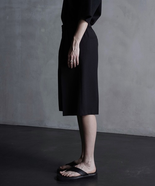 CALLNE（カルネ）の「【CALLNE】2Tuck Wide Straight Half Slacks/2タックワイド ストレートハーフスラックス（その他パンツ・メンズ・ブラック・M/L）」の20枚目の写真