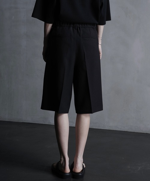 CALLNE（カルネ）の「【CALLNE】2Tuck Wide Straight Half Slacks/2タックワイド ストレートハーフスラックス（その他パンツ・メンズ・ブラック・M/L）」の21枚目の写真