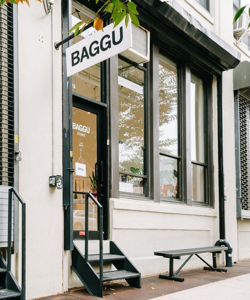 BAGGU（バグー）の「BABY BAGGU 483.メタリックゴールド（エコバッグ/サブバッグ・レディース・ゴールド・FREE）」の2枚目の写真