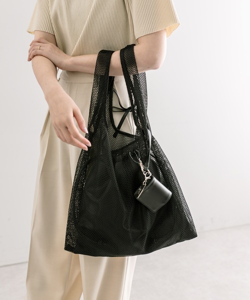 loti（ロティ）の「loti コインケース付きメッシュトート（ショルダーバッグ・レディース・ブラック/オフホワイト・ONE SIZE）」の10枚目の写真