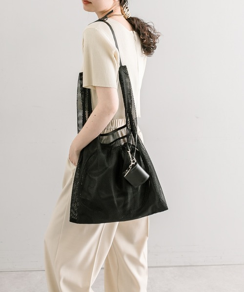 loti（ロティ）の「loti コインケース付きメッシュトート（ショルダーバッグ・レディース・ブラック/オフホワイト・ONE SIZE）」の19枚目の写真